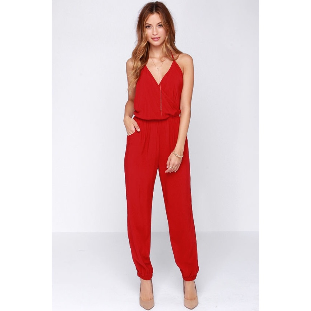 NWT Lulus red halter jumpsuit ❤️